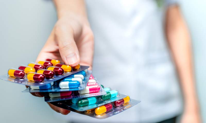 T�rkiye�de Her 3 Re�eteden 1�i Antibiyotik! 