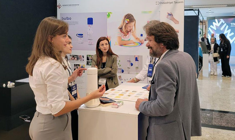 EST� Stand� "T�rkiye Innovation Week" Etkinli�inde Yo�un �lgi G�rd�