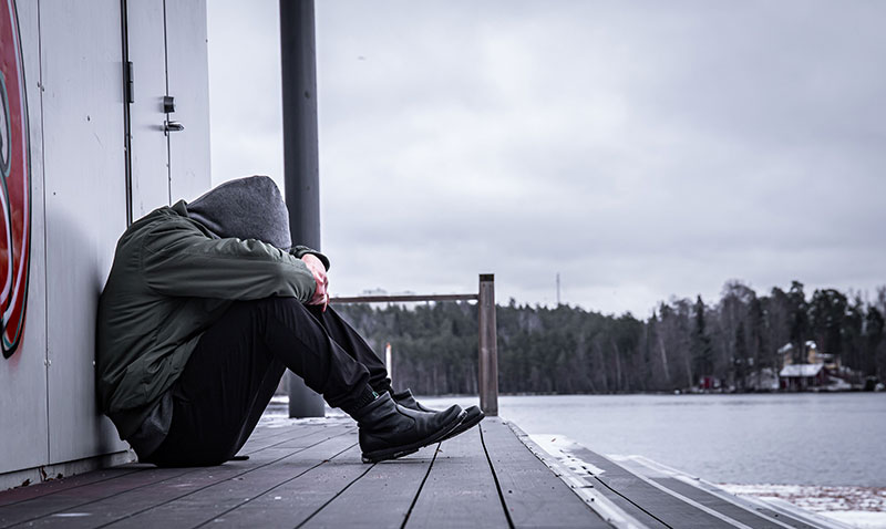 KI� DEPRESYONU �LE NASIL BA�A �IKILIR?