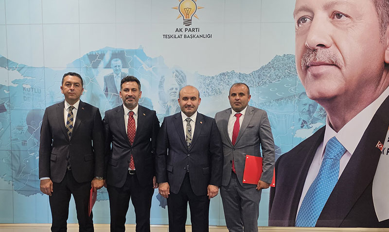 Albayrak, �ifteler ve Sivrihisar il�e ba�kanlar�n� duyurdu
