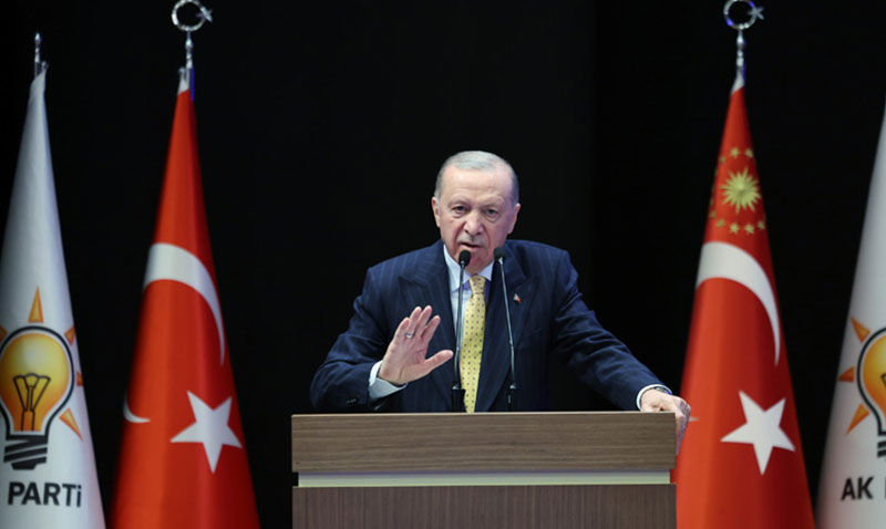 Tarihin, co�rafyan�n ve medeniyetimizin bizlere y�kledi�i sorumluluktan ka�amay�z