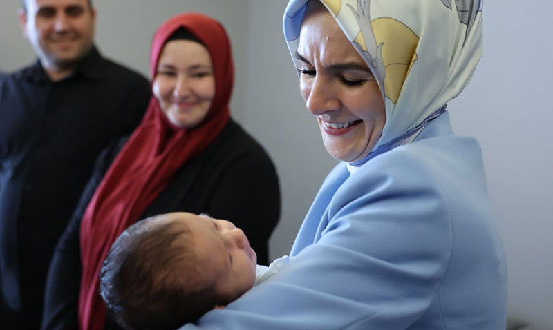 Bakan G�kta� Duyurdu: Temmuz Ay� Do�um Yard�m� �demeleri Annelerin Hesaplar�na Yatt�